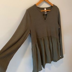Altar’d State Waffle Knit Keyhole Neckline Olive Green Long Sleeve Sweater Flowy